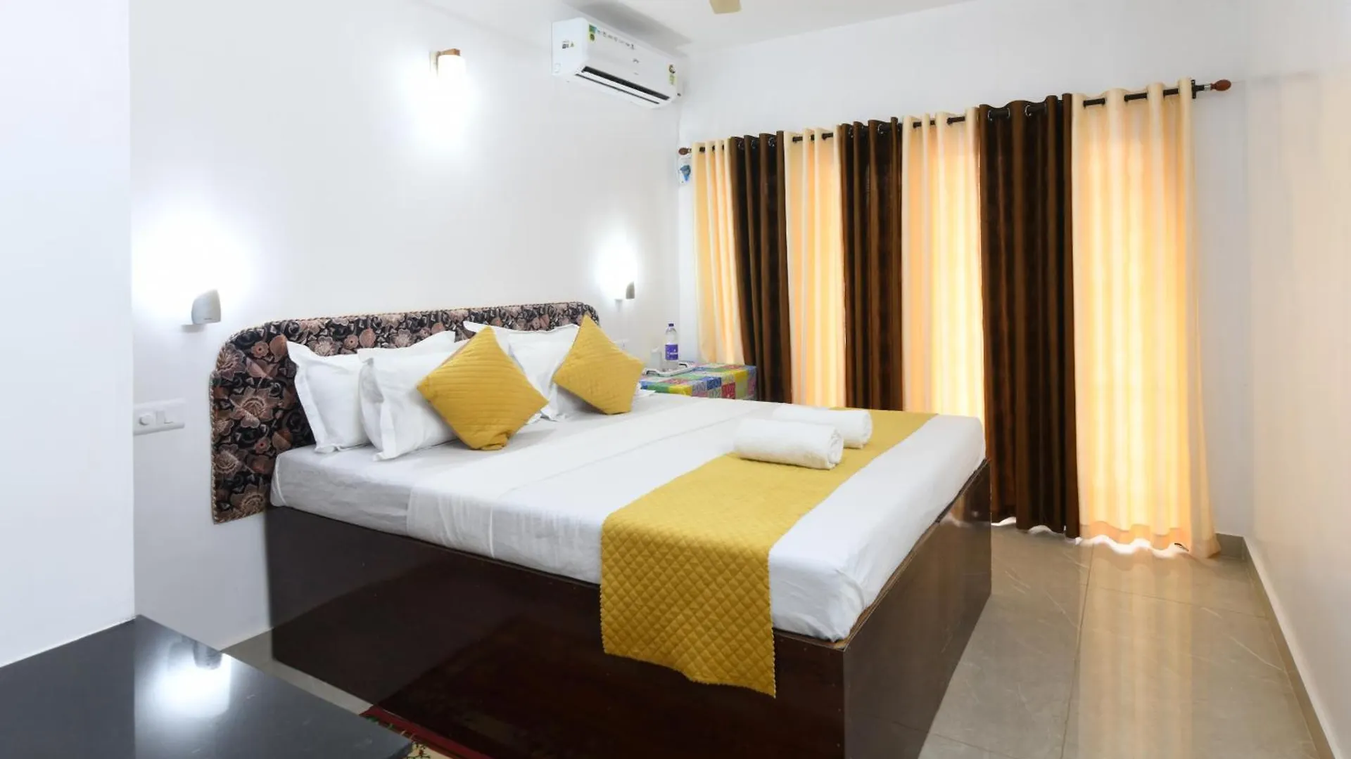 Hotel Samudra Tara コーバラム